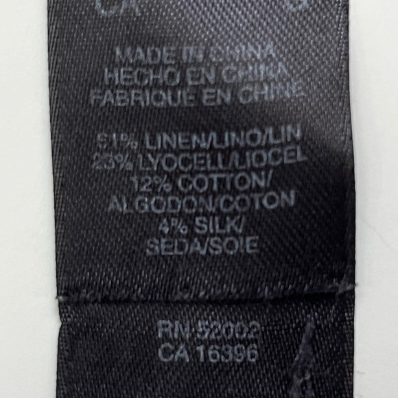 Claiborne lightweight sweater. - Picture 5 of 6